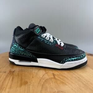 Womens 7 (5.5Y) Nike Air Jordan 3 Retro GS Sneakers 'Moto' FV5437-001 Hyper Jade